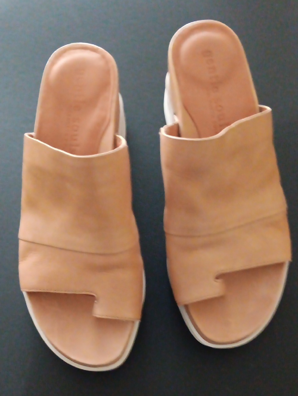 Kenneth Cole Tan Open-Toe Leather Slide Mules